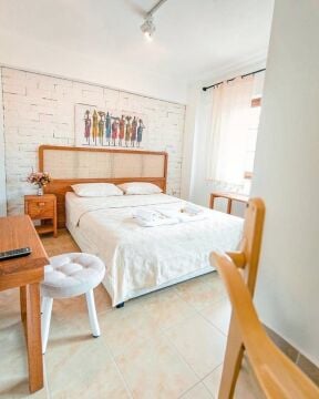 Luna Rattan Karyola ve Başlık seti